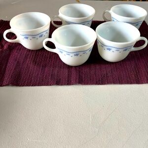 VINTAGE PYREX SET OF 5 COFFEE CUPS CORELLE CORNING WHITE MILK GLASS MORNING BLUE